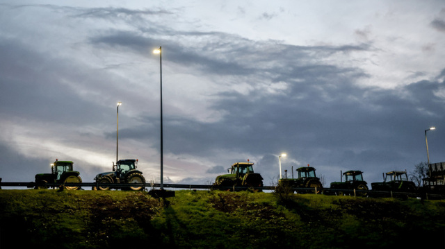 &Tau;&epsilon;&tau;&rho;&alpha;ή&mu;&epsilon;&rho;&omicron; &alpha;&pi;&omicron;&kappa;&lambda;&epsilon;&iota;&sigma;&mu;ό &tau;&eta;&sigmaf; &Epsilon;&Omicron; &Alpha;&theta;&eta;&nu;ώ&nu; - &Lambda;&alpha;&mu;ί&alpha;&sigmaf; &alpha;&pi;&omicron;&phi;ά&sigma;&iota;&sigma;&alpha;&nu; &omicron;&iota; &alpha;&gamma;&rho;ό&tau;&epsilon;&sigmaf; &sigma;&tau;&omicron; &Kappa;ά&sigma;&tau;&rho;&omicron; - &Alpha;&pi;&omicron;&kappa;&lambda;&epsilon;&iota;&sigma;&mu;&omicron;ί &kappa;&alpha;&iota; &sigma;&tau;&eta;&nu; &Epsilon;&gamma;&nu;&alpha;&tau;ί&alpha; &omicron;&delta;ό