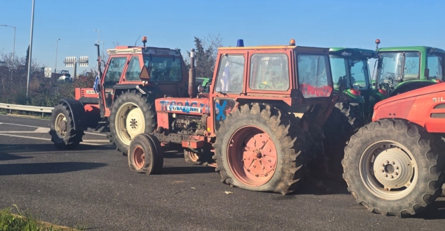 &laquo;&Epsilon;&sigma;&kappa;&epsilon;&mu;&mu;έ&nu;&eta; &epsilon;&nu;έ&rho;&gamma;&epsilon;&iota;&alpha; &gamma;&iota;&alpha; &tau;&eta; &delta;&iota;ά&lambda;&upsilon;&sigma;&eta; &tau;&omicron;&upsilon; &mu;&pi;&lambda;ό&kappa;&omicron;&upsilon;&raquo;, &lambda;έ&nu;&epsilon; &omicron;&iota; &alpha;&gamma;&rho;ό&tau;&epsilon;&sigmaf; &tau;&eta;&sigmaf; &Nu;ί&kappa;&alpha;&iota;&alpha;&sigmaf; &gamma;&iota;&alpha; &tau;&omicron;&nu; &beta;&alpha;&nu;&delta;&alpha;&lambda;&iota;&sigma;&mu;ό &tau;&omega;&nu; &tau;&rho;&alpha;&kappa;&tau;έ&rho;