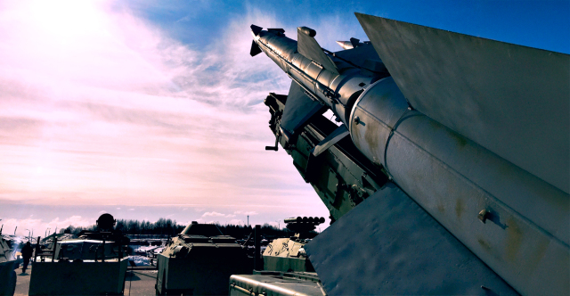 &Tau;&iota; &theta;&alpha; &pi;&epsilon;&rho;&iota;&lambda;ά&mu;&beta;&alpha;&nu;&epsilon; &mu;&iota;&alpha; &nu;έ&alpha; &epsilon;&pi;&iota;&chi;&epsilon;ί&rho;&eta;&sigma;&eta; &tau;&omega;&nu; &Eta;&Pi;&Alpha; &epsilon;&nu;&alpha;&nu;&tau;ί&omicron;&nu; &tau;&omicron;&upsilon; &Iota;&rho;ά&nu;: &Tau;&alpha; ό&pi;&lambda;&alpha; &kappa;&alpha;&iota; &omicron;&iota; &pi;&iota;&theta;&alpha;&nu;&omicron;ί &sigma;&tau;ό&chi;&omicron;&iota;