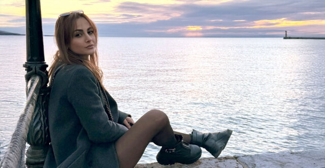 &Omicron;&iota;&kappa;&omicron;&gamma;έ&nu;&epsilon;&iota;&alpha; &Iota;&rho;&alpha;&nu;ώ&nu; &sigma;&tau;&eta; &Theta;&epsilon;&sigma;&sigma;&alpha;&lambda;&omicron;&nu;ί&kappa;&eta; &pi;&epsilon;&rho;&iota;&gamma;&rho;ά&phi;&epsilon;&iota; &tau;&eta; &phi;&rho;ί&kappa;&eta; &tau;&omicron;&upsilon; &kappa;&alpha;&theta;&epsilon;&sigma;&tau;ώ&tau;&omicron;&sigmaf;: &laquo;&Mu;&epsilon;ί&nu;&epsilon;&tau;&epsilon; &sigma;&tau;&alpha; &sigma;&pi;ί&tau;&iota;&alpha; &sigma;&alpha;&sigmaf; &alpha;&lambda;&lambda;&iota;ώ&sigmaf; &theta;&alpha; &sigma;&alpha;&sigmaf; &pi;&upsilon;&rho;&omicron;&beta;&omicron;&lambda;ή&sigma;&omicron;&upsilon;&mu;&epsilon;&raquo;