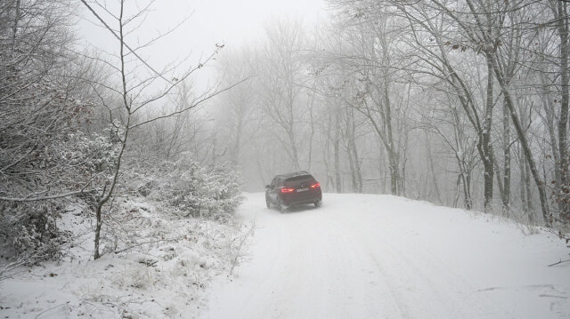 &Pi;&omicron;ύ &chi;&iota;&omicron;&nu;ί&zeta;&epsilon;&iota; &tau;ώ&rho;&alpha;: &Delta;&epsilon;ί&tau;&epsilon; live &epsilon;&iota;&kappa;ό&nu;&alpha; &alpha;&pi;ό ό&lambda;&eta; &tau;&eta;&nu; &Epsilon;&lambda;&lambda;ά&delta;&alpha; - &Omicron; &chi;ά&rho;&tau;&eta;&sigmaf; &tau;&eta;&sigmaf; &kappa;&alpha;&kappa;&omicron;&kappa;&alpha;&iota;&rho;ί&alpha;&sigmaf;