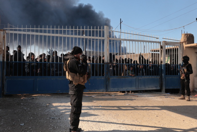 &Tau;&omicron; &Pi;&alpha;&rho;ί&sigma;&iota; &delta;&epsilon;&sigma;&mu;&epsilon;ύ&epsilon;&tau;&alpha;&iota; ό&tau;&iota; &laquo;&delta;&epsilon;&nu; &theta;&alpha; &epsilon;&gamma;&kappa;&alpha;&tau;&alpha;&lambda;&epsilon;ί&psi;&epsilon;&iota; &tau;&omicron;&upsilon;&sigmaf; &Kappa;&omicron;ύ&rho;&delta;&omicron;&upsilon;&sigmaf;&raquo; &tau;&eta;&sigmaf; &Sigma;&upsilon;&rho;ί&alpha;&sigmaf;