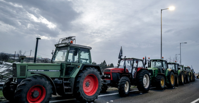 &Alpha;&pi;&omicron;&chi;&omega;&rho;&omicron;ύ&nu; &sigma;ή&mu;&epsilon;&rho;&alpha; &omicron;&iota; &alpha;&gamma;&rho;ό&tau;&epsilon;&sigmaf; &alpha;&pi;ό &tau;&alpha; &mu;&pi;&lambda;ό&kappa;&alpha;, &omicron;&iota; &epsilon;&pi;ό&mu;&epsilon;&nu;&epsilon;&sigmaf; &kappa;&iota;&nu;ή&sigma;&epsilon;&iota;&sigmaf; - &Delta;&epsilon;ί&tau;&epsilon; &beta;ί&nu;&tau;&epsilon;&omicron;
