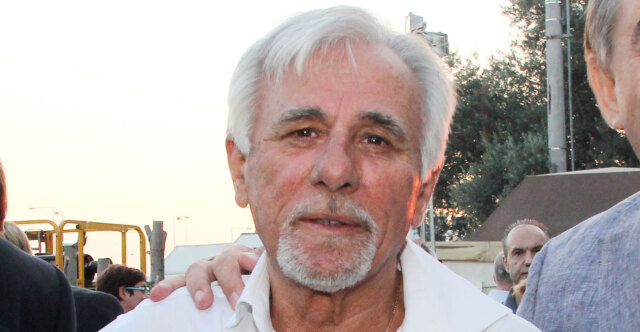 &Pi;έ&theta;&alpha;&nu;&epsilon; &omicron; &delta;&eta;&mu;&omicron;&sigma;&iota;&omicron;&gamma;&rho;ά&phi;&omicron;&sigmaf; &Sigma;&pi;ύ&rho;&omicron;&sigmaf; &Kappa;&alpha;&rho;&alpha;&tau;&zeta;&alpha;&phi;έ&rho;&eta;&sigmaf; &sigma;&tau;&alpha; 88 &tau;&omicron;&upsilon; &chi;&rho;ό&nu;&iota;&alpha;