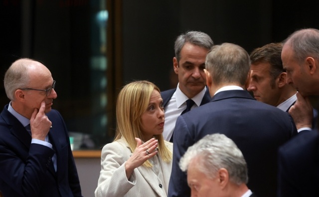 &laquo;&Kappa;&alpha;&kappa;ή &iota;&delta;έ&alpha; &eta; &sigma;ύ&gamma;&kappa;&rho;&omicron;&upsilon;&sigma;&eta; &mu;&epsilon; &Tau;&rho;&alpha;&mu;&pi;&raquo;: &Omicron;&iota; &pi;&rho;&omicron;&epsilon;&iota;&delta;&omicron;&pi;&omicron;&iota;ή&sigma;&epsilon;&iota;&sigmaf; &Mu;&epsilon;&lambda;ό&nu;&iota; &sigma;&tau;&omicron;&upsilon;&sigmaf; &Epsilon;&upsilon;&rho;&omega;&pi;&alpha;ί&omicron;&upsilon;&sigmaf; &pi;ί&sigma;&omega; &alpha;&pi;ό &kappa;&lambda;&epsilon;&iota;&sigma;&tau;έ&sigmaf; &pi;ό&rho;&tau;&epsilon;&sigmaf; &sigma;&tau;&iota;&sigmaf; &Beta;&rho;&upsilon;&xi;έ&lambda;&lambda;&epsilon;&sigmaf;