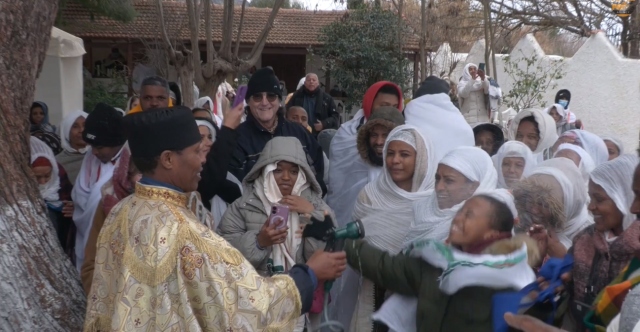 &Tau;&omicron; &laquo;&Tau;&iota;&mu;&kappa;ά&tau;&raquo; &phi;ώ&tau;&iota;&sigma;&epsilon; &tau;&alpha; &Sigma;&pi;ά&tau;&alpha;: &Tau;&alpha; &epsilon;&nu;&tau;&upsilon;&pi;&omega;&sigma;&iota;&alpha;&kappa;ά &Theta;&epsilon;&omicron;&phi;ά&nu;&iota;&alpha; &tau;&eta;&sigmaf; &Alpha;&iota;&theta;&iota;&omicron;&pi;&iota;&kappa;ή&sigmaf; &kappa;&omicron;&iota;&nu;ό&tau;&eta;&tau;&alpha;&sigmaf; &mu;&epsilon; &laquo;&beta;&rho;&omicron;&chi;ή&raquo; &alpha;&gamma;&iota;&alpha;&sigma;&mu;&omicron;ύ &kappa;&alpha;&iota; &mu;&epsilon;&lambda;&omega;&delta;ί&epsilon;&sigmaf;