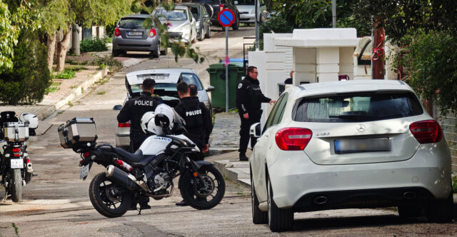 &Nu;&epsilon;&kappa;&rho;ό&sigmaf; ά&nu;&delta;&rho;&alpha;&sigmaf; &sigma;&epsilon; &pi;&omicron;&rho;&tau; &mu;&pi;&alpha;&gamma;&kappa;ά&zeta; &alpha;&upsilon;&tau;&omicron;&kappa;&iota;&nu;ή&tau;&omicron;&upsilon; &sigma;&tau;&eta; &Gamma;&lambda;&upsilon;&phi;ά&delta;&alpha; - &Sigma;&upsilon;&nu;&epsilon;&lambda;ή&phi;&theta;&eta; &omicron; &gamma;&iota;&omicron;&sigmaf; &tau;&omicron;&upsilon;, &epsilon;ί&chi;&epsilon; &sigma;&kappa;&omicron;&tau;ώ&sigma;&epsilon;&iota; &kappa;&alpha;&iota; &tau;&eta; &mu;&eta;&tau;έ&rho;&alpha; &tau;&omicron;&upsilon; &tau;&omicron; 2014