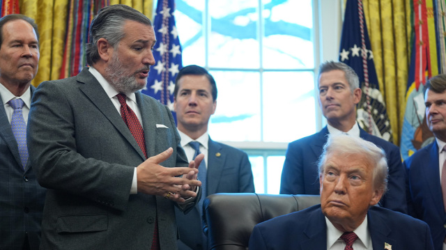 Έ&xi;&alpha;&lambda;&lambda;&omicron;&sigmaf; &omicron; &Tau;&rho;&alpha;&mu;&pi;, έ&beta;&rho;&iota;&sigma;&epsilon; &chi;&upsilon;&delta;&alpha;ί&alpha; &tau;&omicron;&nu; &Tau;&epsilon;&nu;&tau; &Kappa;&rho;&omicron;&upsilon;&zeta; ό&tau;&alpha;&nu; &tau;&omicron;&upsilon; &epsilon;ί&pi;&epsilon; ό&tau;&iota; &laquo;&theta;&alpha; &gamma;ί&nu;&epsilon;&iota; &sigma;&phi;&alpha;&gamma;ή&raquo; &sigma;&tau;&iota;&sigmaf; &epsilon;&kappa;&lambda;&omicron;&gamma;έ&sigmaf; &tau;&omicron;&upsilon; &Nu;&omicron;&epsilon;&mu;&beta;&rho;ί&omicron;&upsilon; &lambda;ό&gamma;&omega; &tau;&eta;&sigmaf; &alpha;&kappa;&rho;ί&beta;&epsilon;&iota;&alpha;&sigmaf;