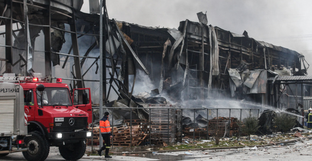 Ό&lambda;&omicron;&iota; έ&lambda;&epsilon;&gamma;&alpha;&nu; ό&tau;&iota; &mu;&upsilon;&rho;ί&zeta;&epsilon;&iota; &sigma;&tau;&omicron; &epsilon;&rho;&gamma;&omicron;&sigma;&tau;ά&sigma;&iota;&omicron;, &alpha;&lambda;&lambda;ά &delta;&epsilon;&nu; &theta;&alpha; &tau;&omicron; &kappa;&alpha;&tau;&alpha;&theta;έ&sigma;&omicron;&upsilon;&nu; &gamma;&iota;&alpha;&tau;ί &phi;&omicron;&beta;&omicron;ύ&nu;&tau;&alpha;&iota;, &lambda;έ&epsilon;&iota; &alpha;&delta;&epsilon;&rho;&phi;ή &theta;ύ&mu;&alpha;&tau;&omicron;&sigmaf; &tau;&eta;&sigmaf; &tau;&rho;&alpha;&gamma;&omega;&delta;ί&alpha;&sigmaf; &sigma;&tau;&eta; &Beta;&iota;&omicron;&lambda;ά&nu;&tau;&alpha;