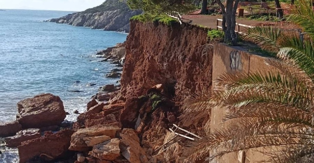 ΚΑΤΟΛΙΣΘΗΣΗ ΣΤΑ ΚΑΝΑΡΙΑ ΒΑΡΚΙΖΑΣ ΜΕΤΑ ΤΙΣ ΙΣΧΥΡΕΣ ΒΡΟΧΟΠΤΩΣΕΙΣ, ΑΠΟΚΛΕΙΣΜΕΝΟ ΤΟ ΣΗΜΕΙΟ