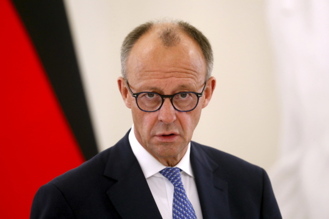 &Gamma;&epsilon;&rho;&mu;&alpha;&nu;ί&alpha;: &Mu;&iota;&alpha; &laquo;&tau;&epsilon;&lambda;&iota;&kappa;ή &alpha;&pi;ό&phi;&alpha;&sigma;&eta;&raquo; &gamma;&iota;&alpha; &tau;&eta;&nu; &tau;&epsilon;&lambda;&omega;&nu;&epsilon;&iota;&alpha;&kappa;ή &sigma;&upsilon;&mu;&phi;&omega;&nu;ί&alpha; &Epsilon;&Epsilon; - &Eta;&Pi;&Alpha; &zeta;&eta;&tau;ά &omicron; &Mu;&epsilon;&rho;&tau;&sigmaf;