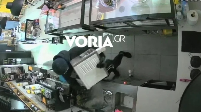 &Theta;&epsilon;&sigma;&sigma;&alpha;&lambda;&omicron;&nu;ί&kappa;&eta;: &Beta;ί&nu;&tau;&epsilon;&omicron; &alpha;&pi;ό &delta;&iota;ά&rho;&rho;&eta;&xi;&eta; &sigma;&epsilon; &kappa;&alpha;&tau;ά&sigma;&tau;&eta;&mu;&alpha; &kappa;&alpha;&phi;έ &sigma;&tau;&omicron;&nu; &Epsilon;ύ&omicron;&sigma;&mu;&omicron;, έ&kappa;&lambda;&epsilon;&psi;&alpha;&nu; &mu;&eta;&chi;ά&nu;&eta;&mu;&alpha; &alpha;&xi;ί&alpha;&sigmaf; 4.000 &epsilon;&upsilon;&rho;ώ