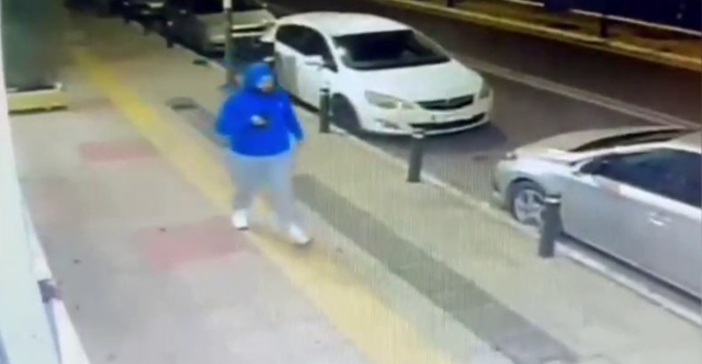 &Nu;έ&alpha; &Pi;έ&rho;&alpha;&mu;&omicron;&sigmaf;: &Kappa;&alpha;&tau;&alpha;&theta;έ&tau;&epsilon;&iota; &omicron; &pi;&alpha;&tau;έ&rho;&alpha;&sigmaf; &tau;&omicron;&upsilon; 27&chi;&rho;&omicron;&nu;&omicron;&upsilon; &mu;&epsilon;&tau;ά &tau;&omicron; &laquo;&delta;&epsilon;&nu; &gamma;&nu;&omega;&rho;ί&zeta;&omega; &tau;ί&pi;&omicron;&tau;&alpha;&raquo; &pi;&omicron;&upsilon; &epsilon;ί&pi;&epsilon; &eta; &sigma;ύ&nu;&tau;&rho;&omicron;&phi;ό&sigmaf; &tau;&omicron;&upsilon;