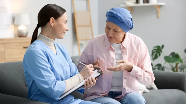 Καρκίνος: Πίσω από κάθε περιστατικό κρύβονται ιστορίες πόνου, αγάπης, δύναμης και ελπίδας