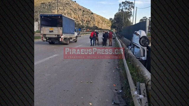 &Alpha;&upsilon;&tau;&omicron;&kappa;ί&nu;&eta;&tau;&omicron; &pi;&alpha;&rho;έ&sigma;&upsilon;&rho;&epsilon; &kappa;&alpha;&iota; &tau;&rho;&alpha;&upsilon;&mu;ά&tau;&iota;&sigma;&epsilon; &pi;&epsilon;&zeta;ό &sigma;&tau;&omicron; &Sigma;&chi;&iota;&sigma;&tau;ό, &kappa;&alpha;&tau;έ&lambda;&eta;&xi;&epsilon; &sigma;&epsilon; &chi;&alpha;&nu;&tau;ά&kappa;&iota;