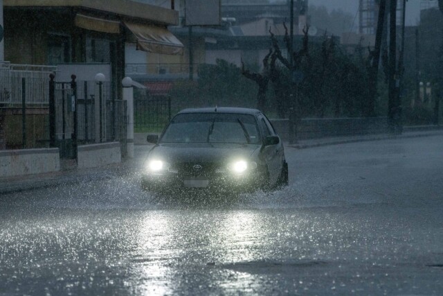 &Sigma;&tau;&eta;&nu; &Alpha;&nu;&delta;&rho;ί&tau;&sigma;&alpha;&iota;&nu;&alpha; &tau;&omicron; &mu;&epsilon;&gamma;&alpha;&lambda;ύ&tau;&epsilon;&rho;&omicron; ύ&psi;&omicron;&sigmaf; &beta;&rho;&omicron;&chi;ή&sigmaf;: &Epsilon;&kappa; &nu;έ&omicron;&upsilon; &sigma;&upsilon;&sigma;&tau;ά&sigma;&epsilon;&iota;&sigmaf; &tau;&eta;&sigmaf; &Pi;&omicron;&lambda;&iota;&tau;&iota;&kappa;ή&sigmaf; &Pi;&rho;&omicron;&sigma;&tau;&alpha;&sigma;ί&alpha;&sigmaf; &lambda;ό&gamma;&omega; &kappa;&alpha;&kappa;&omicron;&kappa;&alpha;&iota;&rho;ί&alpha;&sigmaf;