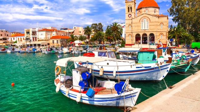 ΑΚΑΤΑΛΛΗΛΟ ΤΟ ΝΕΡΟ ΤΗΣ ΑΙΓΙΝΑΣ: ΣΕ ΑΠΟΓΝΩΣΗ ΟΙ ΚΑΤΟΙΚΟΙ, «ΖΕΣΤΑΙΝΟΥΜΕ ΕΜΦΙΑΛΩΜΕΝΑ ΝΕΡΑ ΓΙΑ ΝΑ ΠΛΕΝΟΜΑΣΤΕ», ΒΙΝΤΕΟ