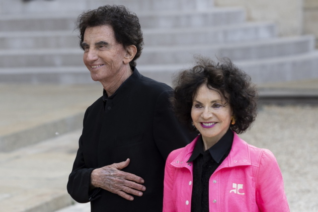 ΥΠΟ ΑΣΤΥΝΟΜΙΚΗ ΠΡΟΣΤΑΣΙΑ Ο ΖΑΚ ΛΑΝΓΚ ΚΑΙ Η ΣΥΖΥΓΟΣ ΤΟΥ ΜΕΤΑ ΑΠΟ ΑΠΕΙΛΕΣ ΣΤΑ SOCIAL MEDIA