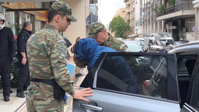 &Sigma;&tau;&omicron; &Alpha;&epsilon;&rho;&omicron;&delta;&iota;&kappa;&epsilon;ί&omicron; &omicron; &sigma;&mu;ή&nu;&alpha;&rho;&chi;&omicron;&sigmaf; &pi;&omicron;&upsilon; &kappa;&alpha;&tau;&alpha;&sigma;&kappa;ό&pi;&epsilon;&upsilon;&epsilon; &gamma;&iota;&alpha; &tau;&eta;&nu; &Kappa;ί&nu;&alpha;, &tau;&iota; &theta;&alpha; &iota;&sigma;&chi;&upsilon;&rho;&iota;&sigma;&tau;&epsilon;ί &sigma;&tau;&eta;&nu; &alpha;&pi;&omicron;&lambda;&omicron;&gamma;ί&alpha; &tau;&omicron;&upsilon;