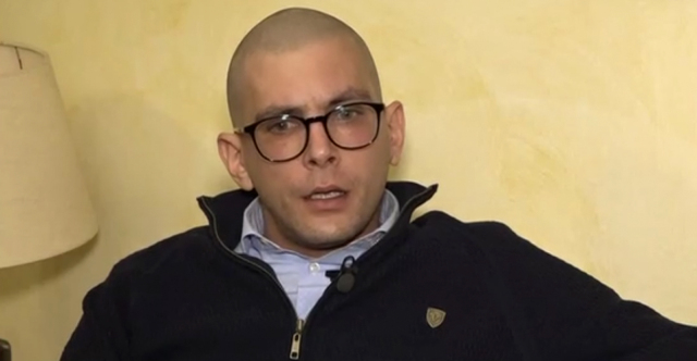 &Sigma;&tau;&eta;&nu; &Alpha;&theta;ή&nu;&alpha; &gamma;&iota;&alpha; &theta;&epsilon;&rho;&alpha;&pi;&epsilon;ί&epsilon;&sigmaf; &omicron; &delta;ή&mu;&alpha;&rho;&chi;&omicron;&sigmaf; &tau;&omicron;&upsilon; Ά&eta; &Sigma;&tau;&rho;ά&tau;&eta;: &Omicron;&iota; &gamma;&iota;&alpha;&tau;&rho;&omicron;ί &mu;&omicron;&upsilon; &epsilon;ί&pi;&alpha;&nu; ό&tau;&iota; &pi;&rho;έ&pi;&epsilon;&iota; &nu;&alpha; &pi;&alpha;&rho;&alpha;&mu;&epsilon;ί&nu;&omega; &epsilon;&delta;ώ ώ&sigma;&tau;&epsilon; &nu;&alpha; &pi;&alpha;&tau;ή&sigma;&omicron;&upsilon;&mu;&epsilon; &tau;&omicron;&nu; &kappa;&alpha;&rho;&kappa;ί&nu;&omicron;