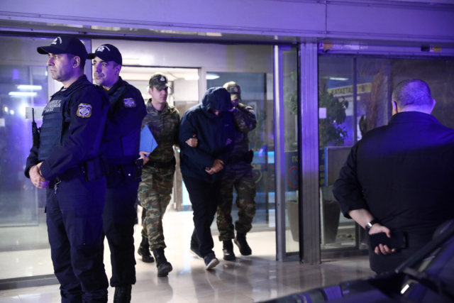 &Omicron;&iota; 8 ώ&rho;&epsilon;&sigmaf; &alpha;&pi;&omicron;&lambda;&omicron;&gamma;ί&alpha;&sigmaf; &tau;&omicron;&upsilon; &sigma;&mu;&eta;&nu;ά&rho;&chi;&omicron;&upsilon; &kappa;&alpha;&tau;&alpha;&sigma;&kappa;ό&pi;&omicron;&upsilon;: &Tau;&omicron;&nu; &pi;&rho;&omicron;&sigma;έ&gamma;&gamma;&iota;&sigma;&alpha;&nu; &mu;έ&sigma;&omega; LinkedIn, &kappa;&alpha;&tau;&omicron;&nu;ό&mu;&alpha;&sigma;&epsilon; &tau;&rho;ί&alpha; &pi;&rho;ό&sigma;&omega;&pi;&alpha;