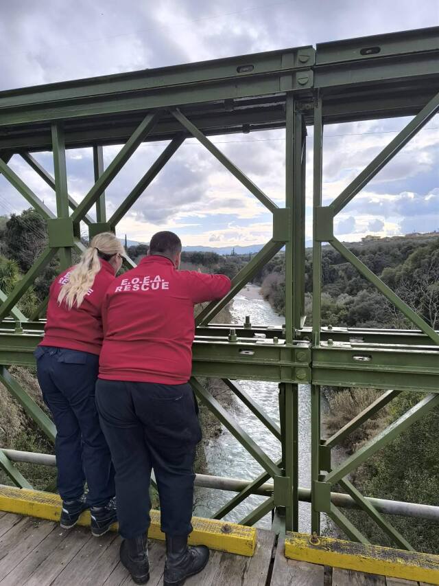 &Kappa;&alpha;&nu;έ&nu;&alpha; ί&chi;&nu;&omicron;&sigmaf; &tau;&eta;&sigmaf; 80&chi;&rho;&omicron;&nu;&eta;&sigmaf; &pi;&omicron;&upsilon; &epsilon;&xi;&alpha;&phi;&alpha;&nu;ί&sigma;&tau;&eta;&kappa;&epsilon; &sigma;&tau;&omicron; &Kappa;&alpha;&iota;&nu;&omicron;ύ&rho;&gamma;&iota;&omicron; &Alpha;&gamma;&rho;&iota;&nu;ί&omicron;&upsilon;, &sigma;&tau;&alpha;&mu;&alpha;&tau;&omicron;ύ&nu; &omicron;&iota; &pi;&rho;&omicron;&sigma;&pi;ά&theta;&epsilon;&iota;&epsilon;&sigmaf; &epsilon;&nu;&tau;&omicron;&pi;&iota;&sigma;&mu;&omicron;ύ