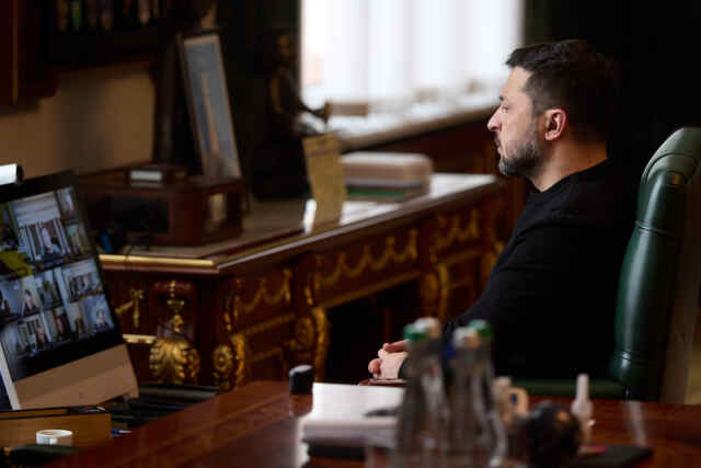 ΖΕΛΕΝΣΚΙ: ΟΧΙ ΣΕ ΕΚΛΟΓΕΣ ΣΤΗΝ ΟΥΚΡΑΝΙΑ ΧΩΡΙΣ ΕΚΕΧΕΙΡΙΑ ΚΑΙ ΕΓΓΥΗΣΕΙΣ ΑΣΦΑΛΕΙΑΣ