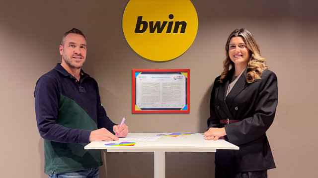 &Eta; bwin Greece &alpha;&nu;&alpha;&nu;έ&omega;&sigma;&epsilon; &tau;&eta; &delta;έ&sigma;&mu;&epsilon;&upsilon;&sigma;ή &tau;&eta;&sigmaf; &sigma;&tau;&eta; &Chi;ά&rho;&tau;&alpha; &Delta;&iota;&alpha;&phi;&omicron;&rho;&epsilon;&tau;&iota;&kappa;ό&tau;&eta;&tau;&alpha;&sigmaf;