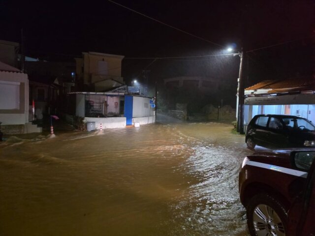 &Nu;έ&epsilon;&sigmaf; &pi;&lambda;&eta;&mu;&mu;ύ&rho;&epsilon;&sigmaf; &sigma;&epsilon; &Chi;ί&omicron; &kappa;&alpha;&iota; &Kappa;&rho;ή&tau;&eta;: &Pi;&omicron;&tau;ά&mu;&iota;&alpha; &omicron;&iota; &delta;&rho;ό&mu;&omicron;&iota;, &kappa;&alpha;&tau;&omicron;&lambda;&iota;&sigma;&theta;ή&sigma;&epsilon;&iota;&sigmaf; &kappa;&alpha;&iota; &pi;&tau;ώ&sigma;&epsilon;&iota;&sigmaf; &delta;έ&nu;&tau;&rho;&omega;&nu;, &delta;&epsilon;ί&tau;&epsilon; &epsilon;&iota;&kappa;ό&nu;&epsilon;&sigmaf;