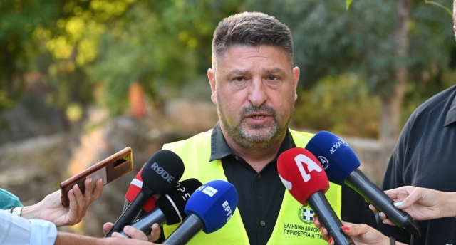 &Sigma;&tau;&omicron; &rho;έ&mu;&alpha; &Pi;&iota;&kappa;&rho;&omicron;&delta;ά&phi;&nu;&eta;&sigmaf; &gamma;&iota;&alpha; &alpha;&upsilon;&tau;&omicron;&psi;ί&alpha; &omicron; &Chi;&alpha;&rho;&delta;&alpha;&lambda;&iota;ά&sigmaf;: &laquo;&Pi;&omicron;&lambda;ύ &sigma;&eta;&mu;&alpha;&nu;&tau;&iota;&kappa;ό &tau;&omicron; &zeta;ή&tau;&eta;&mu;&alpha; &tau;&eta;&sigmaf; &alpha;&nu;&tau;&iota;&pi;&lambda;&eta;&mu;&mu;&upsilon;&rho;&iota;&kappa;ή&sigmaf; &theta;&omega;&rho;ά&kappa;&iota;&sigma;&eta;&sigmaf;&raquo;