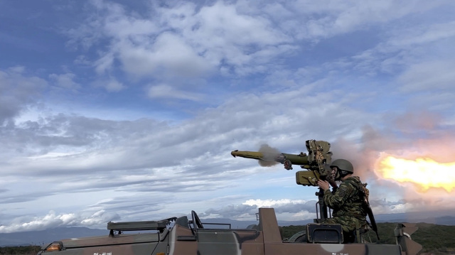 ΕΚΠΑΙΔΕΥΤΙΚΕΣ ΒΟΛΕΣ ΜΕ ΟΠΛΙΚΑ ΣΥΣΤΗΜΑΤΑ ΠΕΖΙΚΟΥ, ΔΕΙΤΕ ΒΙΝΤΕΟ ΚΑΙ ΦΩΤΟΓΡΑΦΙΕΣ