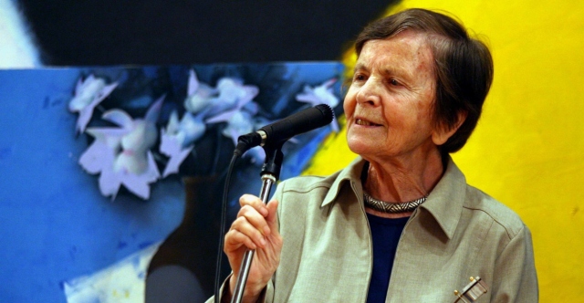 &Delta;&eta;&mu;&omicron;&sigma;ί&alpha; &delta;&alpha;&pi;ά&nu;&eta; &eta; &kappa;&eta;&delta;&epsilon;ί&alpha; &tau;&eta;&sigmaf; &Epsilon;&lambda;έ&nu;&eta;&sigmaf; &Gamma;&lambda;ύ&kappa;&alpha;&tau;&zeta;&eta; - &Alpha;&rho;&beta;&epsilon;&lambda;έ&rho;