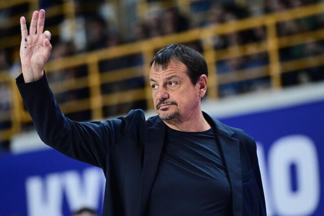 Αταμάν: «Παίξαμε τέλειο μπάσκετ», βίντεο