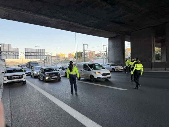 &Delta;&eta;&mu;&omicron;&gamma;&lambda;ί&delta;&omicron;&upsilon; &gamma;&iota;&alpha; έ&rho;&gamma;&alpha; &sigma;&tau;&eta;&nu; &Alpha;&tau;&tau;&iota;&kappa;ή &Omicron;&delta;ό: &Delta;&epsilon;&nu; &epsilon;&pi;&eta;&rho;&epsilon;ά&zeta;&epsilon;&tau;&alpha;&iota; &eta; έ&xi;&omicron;&delta;&omicron;&sigmaf; &tau;&omicron;&upsilon; &tau;&rho;&iota;ή&mu;&epsilon;&rho;&omicron;&upsilon;