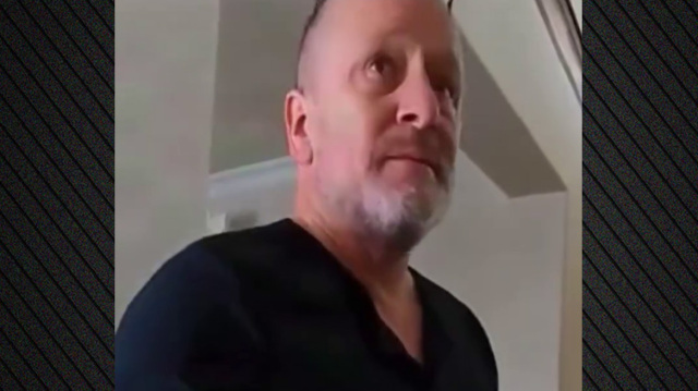 ΔΕΙΤΕ ΒΙΝΤΕΟ: Η ΣΤΙΓΜΗ ΠΟΥ ΑΣΤΥΝΟΜΙΚΟΙ ΣΥΝΑΝΤΟΥΝ ΤΟΝ ΒΡΕΤΑΝΟ ΠΟΥ ΣΚΟΤΩΣΕ ΤΗΝ ΚΟΡΗ ΤΟΥ ΟΤΑΝ ΚΑΒΓΑΔΙΣΑΝ ΓΙΑ ΤΟΝ ΤΡΑΜΠ