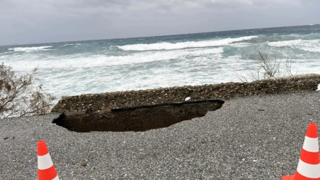 &Sigma;&epsilon; &kappa;&alpha;&tau;ά&sigma;&tau;&alpha;&sigma;&eta; έ&kappa;&tau;&alpha;&kappa;&tau;&eta;&sigmaf; &alpha;&nu;ά&gamma;&kappa;&eta;&sigmaf; &eta; &Tau;ή&nu;&omicron;&sigmaf;, &mu;&epsilon;&gamma;ά&lambda;&epsilon;&sigmaf; &zeta;&eta;&mu;&iota;έ&sigmaf; &sigma;&tau;&omicron; &nu;&eta;&sigma;ί &alpha;&pi;ό &tau;&omicron; &pi;έ&rho;&alpha;&sigma;&mu;&alpha; &tau;&eta;&sigmaf; &kappa;&alpha;&kappa;&omicron;&kappa;&alpha;&iota;&rho;ί&alpha;&sigmaf;