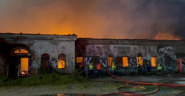 &Upsilon;&pi;ό έ&lambda;&epsilon;&gamma;&chi;&omicron; &eta; &phi;&omega;&tau;&iota;ά &sigma;&tau;&omicron; &pi;&rho;ώ&eta;&nu; &sigma;&tau;&rho;&alpha;&tau;ό&pi;&epsilon;&delta;&omicron; &Kappa;ό&delta;&rho;&alpha; &sigma;&tau;&eta; &Theta;&epsilon;&sigma;&sigma;&alpha;&lambda;&omicron;&nu;ί&kappa;&eta;