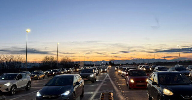 &Chi;&alpha;&mu;&eta;&lambda;έ&sigmaf; &tau;&alpha;&chi;ύ&tau;&eta;&tau;&epsilon;&sigmaf; &alpha;&pi;ό &Iota;&sigma;&theta;&mu;ό &mu;έ&chi;&rho;&iota; &Epsilon;&lambda;&epsilon;&upsilon;&sigma;ί&nu;&alpha;, &kappa;&alpha;&theta;&upsilon;&sigma;&tau;&epsilon;&rho;ή&sigma;&epsilon;&iota;&sigmaf; &sigma;&tau;&eta;&nu; &Alpha;&theta;&eta;&nu;ώ&nu; - &Lambda;&alpha;&mu;ί&alpha;&sigmaf; &alpha;&pi;ό &tau;&omicron; &Sigma;&chi;&eta;&mu;&alpha;&tau;ά&rho;&iota; - &Kappa;ί&nu;&eta;&sigma;&eta; &kappa;&alpha;&iota; &sigma;&tau;&eta;&nu; &Alpha;&tau;&tau;&iota;&kappa;ή &Omicron;&delta;ό &alpha;&pi;ό &Kappa;&omicron;&rho;&omega;&pi;ί έ&omega;&sigmaf;  class=