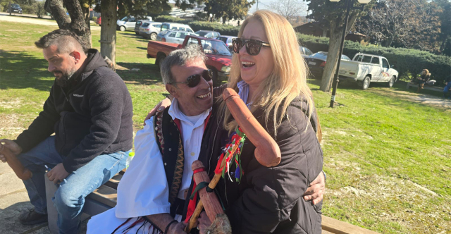 &Tau;ύ&rho;&nu;&alpha;&beta;&omicron;&sigmaf;: &Alpha;&nu;&alpha;&beta;ί&omega;&sigma;&epsilon; &kappa;&alpha;&iota; &phi;έ&tau;&omicron;&sigmaf; &tau;&omicron; &laquo;&Mu;&pi;&omicron;&upsilon;&rho;&alpha;&nu;ί&raquo;, &delta;&epsilon;ί&tau;&epsilon; &phi;&omega;&tau;&omicron;&gamma;&rho;&alpha;&phi;ί&epsilon;&sigmaf; &kappa;&alpha;&iota; &beta;ί&nu;&tau;&epsilon;&omicron;