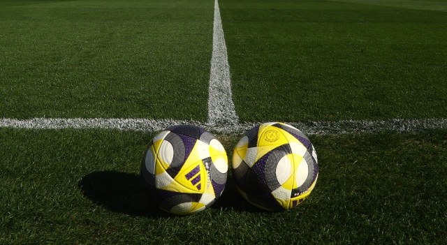 &Eta;&lambda;&iota;&omicron;ύ&pi;&omicron;&lambda;&eta;: &laquo;&Epsilon;ί&nu;&alpha;&iota; &tau;ό&sigma;&omicron; ά&delta;&iota;&kappa;&omicron; &Pi;&alpha;&nu;&omicron;ύ&lambda;&eta; &mu;&alpha;&sigmaf;&raquo;: &Rho;&alpha;&gamma;ί&zeta;&epsilon;&iota; &kappa;&alpha;&rho;&delta;&iota;έ&sigmaf; &omicron; &pi;&alpha;&tau;έ&rho;&alpha;&sigmaf; &tau;&omicron;&upsilon; 17&chi;&rho;&omicron;&nu;&omicron;&upsilon; &pi;&omicron;&delta;&omicron;&sigma;&phi;&alpha;&iota;&rho;&iota;&sigma;&tau;ή &tau;&eta;&sigmaf; &Kappa;17