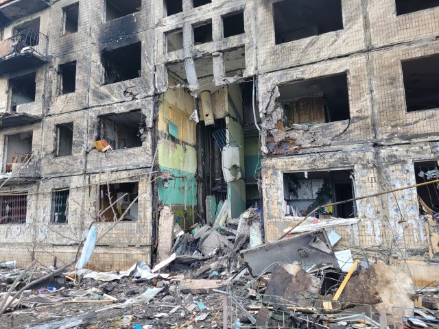 Δύο νεκροί και δεκάδες τραυματίες από ρωσικές επιθέσεις στην Ουκρανία 