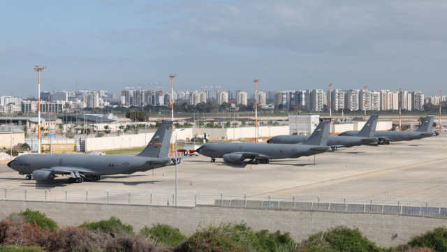 &Omicron; &Tau;&rho;&alpha;&mu;&pi; έ&sigma;&tau;&epsilon;&iota;&lambda;&epsilon; &sigma;&tau;&omicron; &Iota;&sigma;&rho;&alpha;ή&lambda; F22 Raptor &kappa;&alpha;&iota; &tau;&alpha; &theta;&eta;&rho;&iota;ώ&delta;&eta; Stratotanker - &laquo;&Alpha;&nu; &sigma;&pi;&epsilon;ί&rho;&epsilon;&iota;&sigmaf; &alpha;&nu;έ&mu;&omicron;&upsilon;&sigmaf;, &theta;&alpha; &theta;&epsilon;&rho;ί&sigma;&epsilon;&iota;&sigmaf; &theta;ύ&epsilon;&lambda;&lambda;&epsilon;&sigmaf;&raquo; &pi;&rho;&omicron;&epsilon;&iota;&delta;&omicron;&pi;&omicron;&iota;&epsilon;ί &tau;&omicron; &Iota;&rho;ά&nu;