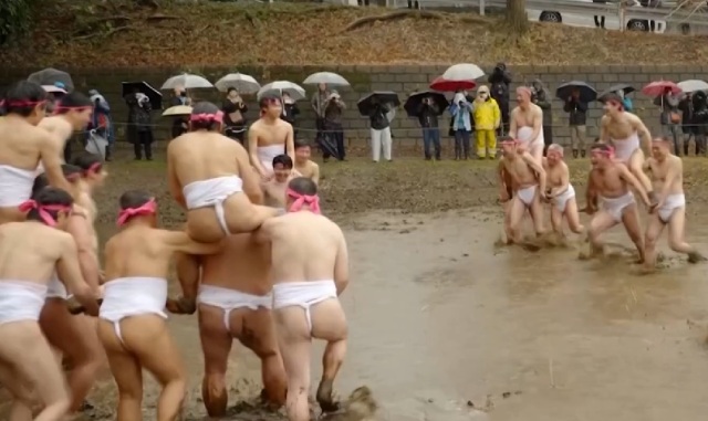 Έ&theta;&iota;&mu;&omicron; 200 &chi;&rho;ό&nu;&omega;&nu; &sigma;&tau;&eta;&nu; &Iota;&alpha;&pi;&omega;&nu;ί&alpha;: Ά&nu;&tau;&rho;&epsilon;&sigmaf; &phi;&omicron;&rho;&omicron;ύ&nu; &mu;ό&nu;&omicron; &tau;&alpha; &epsilon;&sigma;ώ&rho;&omicron;&upsilon;&chi;ά &tau;&omicron;&upsilon;&sigmaf; &kappa;&alpha;&iota; &pi;&alpha;&lambda;&epsilon;ύ&omicron;&upsilon;&nu; &mu;έ&sigma;&alpha; &sigma;&tau;&omicron; &kappa;&rho;ύ&omicron; &kappa;&alpha;&iota; &tau;&eta; &lambda;ά&sigma;&pi;&eta;... &gamma;&iota;&alpha; &kappa;&alpha;&lambda;ή &sigma;&omicron;&delta;&epsilon;&iota;ά