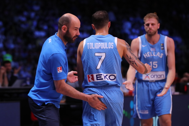 Σπανούλης για Τολιόπουλο: Έχει να παίξει 4 μήνες, όταν πηγαίνεις σε ομάδες όπως ο Ολυμπιακός, Παναθηναϊκός ξέρεις ότι δεν θα έχεις πολύ χρόνο