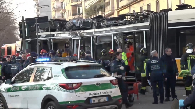 &Tau;&rho;&alpha;&gamma;&omega;&delta;ί&alpha; &sigma;&tau;&omicron; &Mu;&iota;&lambda;ά&nu;&omicron; &mu;&epsilon; έ&nu;&alpha;&nu; &nu;&epsilon;&kappa;&rho;ό &kappa;&alpha;&iota; &tau;&omicron;&upsilon;&lambda;ά&chi;&iota;&sigma;&tau;&omicron;&nu; 39 &tau;&rho;&alpha;&upsilon;&mu;&alpha;&tau;ί&epsilon;&sigmaf; &mu;&epsilon;&tau;ά &alpha;&pi;ό &epsilon;&kappa;&tau;&rho;&omicron;&chi;&iota;&alpha;&sigma;&mu;ό &tau;&rho;&alpha;&mu;, &delta;&epsilon;ί&tau;&epsilon; &beta;ί&nu;&tau;&epsilon;&omicron; &kappa;&alpha;&iota; &phi;&omega;&tau;&omicron;&gamma;&rho;&alpha;&phi;ί&epsilon;&sigmaf;