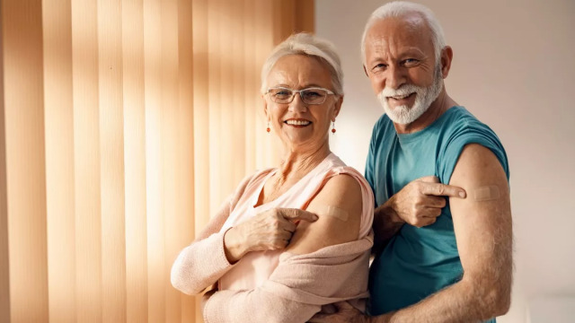 Έρχεται συνδυαστικό εμβόλιο κατά κορωνοϊου και γρίπης – Μία δόση προστατεύει από δύο λοιμώξεις