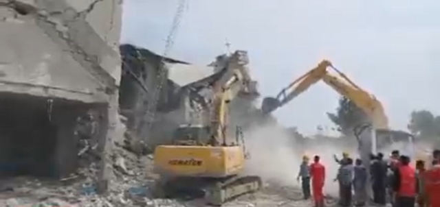 ΙΡΑΝ: ΣΤΟΥΣ 148 ΝΕΚΡΟΙ ΑΠΟ ΤΗΝ ΕΠΙΘΕΣΗ ΣΤΟ ΔΗΜΟΤΙΚΟ ΣΧΟΛΕΙΟ ΘΗΛΕΩΝ ΣΤΗ ΜΙΝΑΜΠ