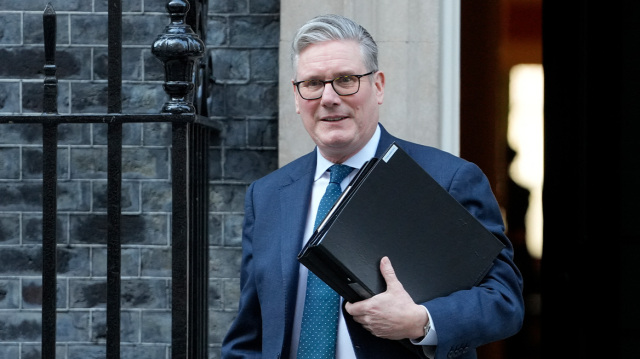 ΤΟ «ΚΑΡΦΙ» ΣΤΑΡΜΕΡ ΣΤΟΝ ΤΡΑΜΠ: «ΟΙ ΑΠΟΦΑΣΕΙΣ ΓΙΑ ΤΟ ΣΥΜΦΕΡΟΝ ΤΗΣ ΒΡΕΤΑΝΙΑΣ ΕΙΝΑΙ ΑΠΟΦΑΣΕΙΣ ΠΟΥ ΛΑΜΒΑΝΕΙ Ο ΠΡΩΘΥΠΟΥΡΓΟΣ ΤΗΣ»