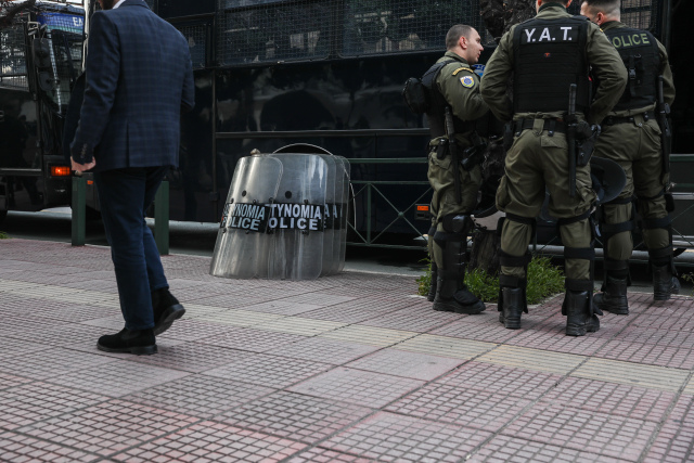 &Phi;ά&rho;&sigma;&alpha; &tau;&omicron; &alpha;&pi;&epsilon;&iota;&lambda;&eta;&tau;&iota;&kappa;ό &tau;&eta;&lambda;&epsilon;&phi;ώ&nu;&eta;&mu;&alpha; &gamma;&iota;&alpha; &beta;ό&mu;&beta;&alpha; &sigma;&tau;&omicron; &Epsilon;&phi;&epsilon;&tau;&epsilon;ί&omicron; &Alpha;&theta;&eta;&nu;ώ&nu;