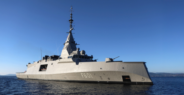 &Sigma;&tau;&eta;&nu; &Kappa;ύ&pi;&rho;&omicron; &omicron;&iota; &phi;&rho;&epsilon;&gamma;ά&tau;&epsilon;&sigmaf; &Kappa;ί&mu;&omega;&nu; &kappa;&alpha;&iota; &Psi;&alpha;&rho;ά, &alpha;&pi;&omicron;&sigma;&tau;&omicron;&lambda;ή &pi;&omicron;&lambda;&epsilon;&mu;&iota;&kappa;&omicron;ύ &pi;&lambda;&omicron;ί&omicron;&upsilon; &epsilon;&xi;&epsilon;&tau;ά&zeta;&epsilon;&iota; &kappa;&alpha;&iota; &eta; &Iota;&tau;&alpha;&lambda;ί&alpha; - &laquo;&Sigma;&tau;ό&chi;&omicron;&sigmaf; &kappa;&alpha;&iota; &omicron; &delta;&iota;ά&delta;&omicron;&chi;&omicron;&sigmaf; &tau;&omicron;&upsilon; &Chi;&omicron;&mu;&epsilon;&nu;&epsilon;ΐ&raquo; &lambda;έ&epsilon;&iota; &tau;&omicron; &Iota;&sigma;&rho;&alpha;ή&lambda;